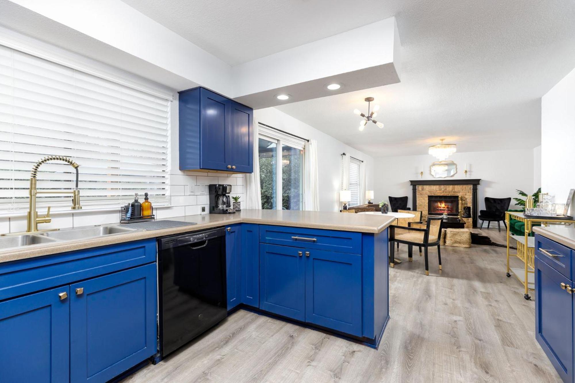 Timeless-Texas-Inn - Heated Pool Oasis & Lux Vibe Round Rock Bagian luar foto
