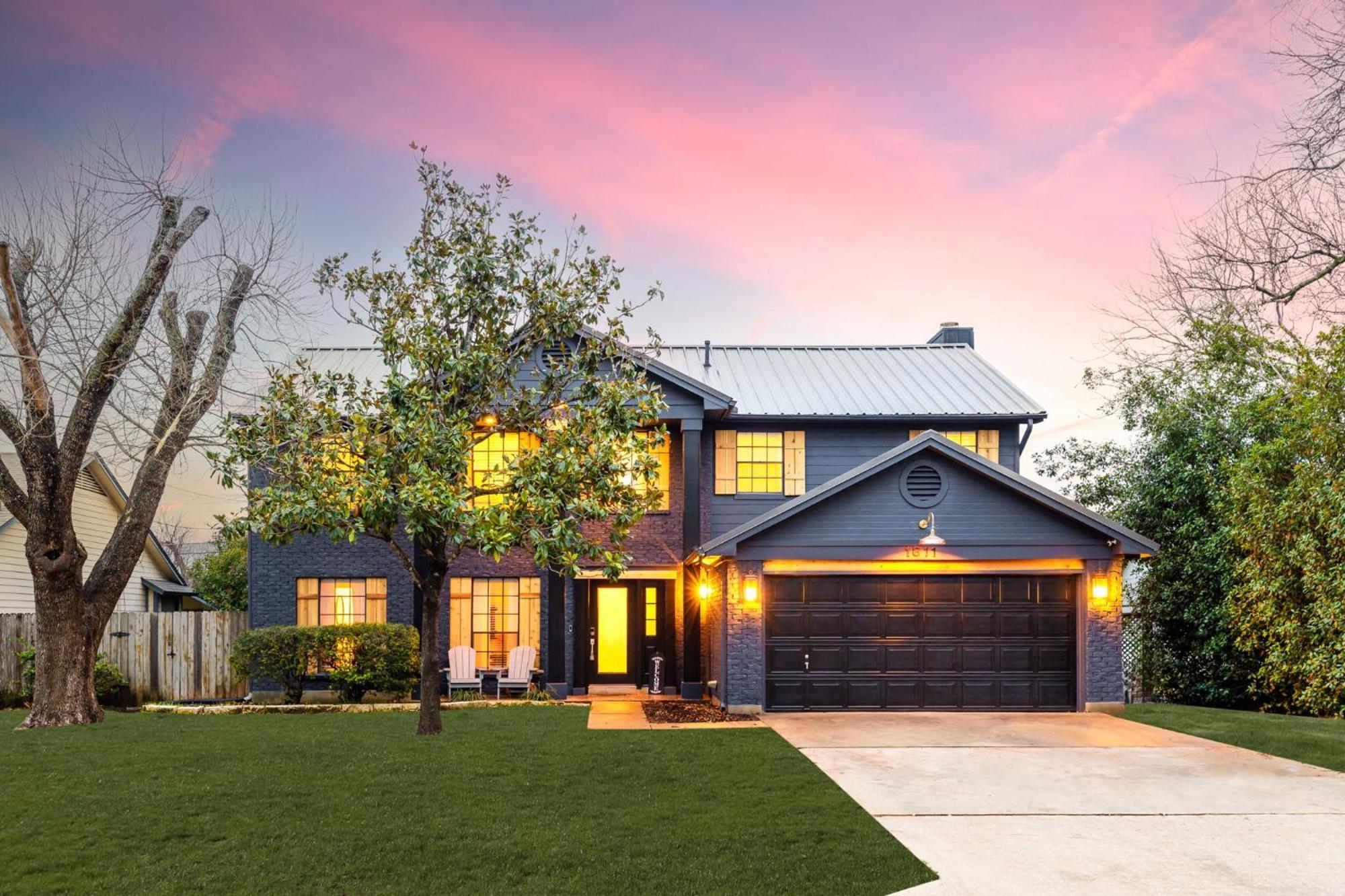 Timeless-Texas-Inn - Heated Pool Oasis & Lux Vibe Round Rock Bagian luar foto